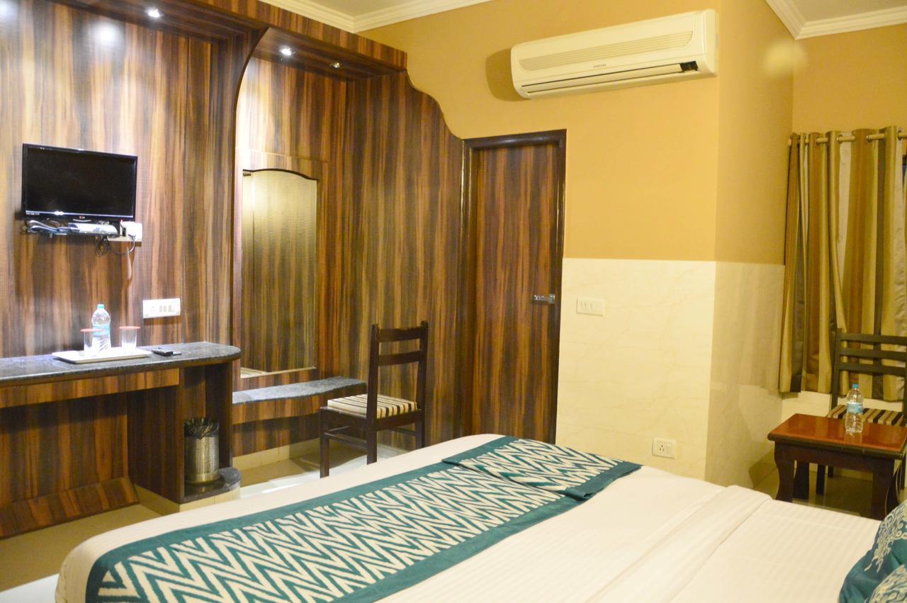 Amanda Crown Jaipur Hotel Kukas Ngoại thất bức ảnh