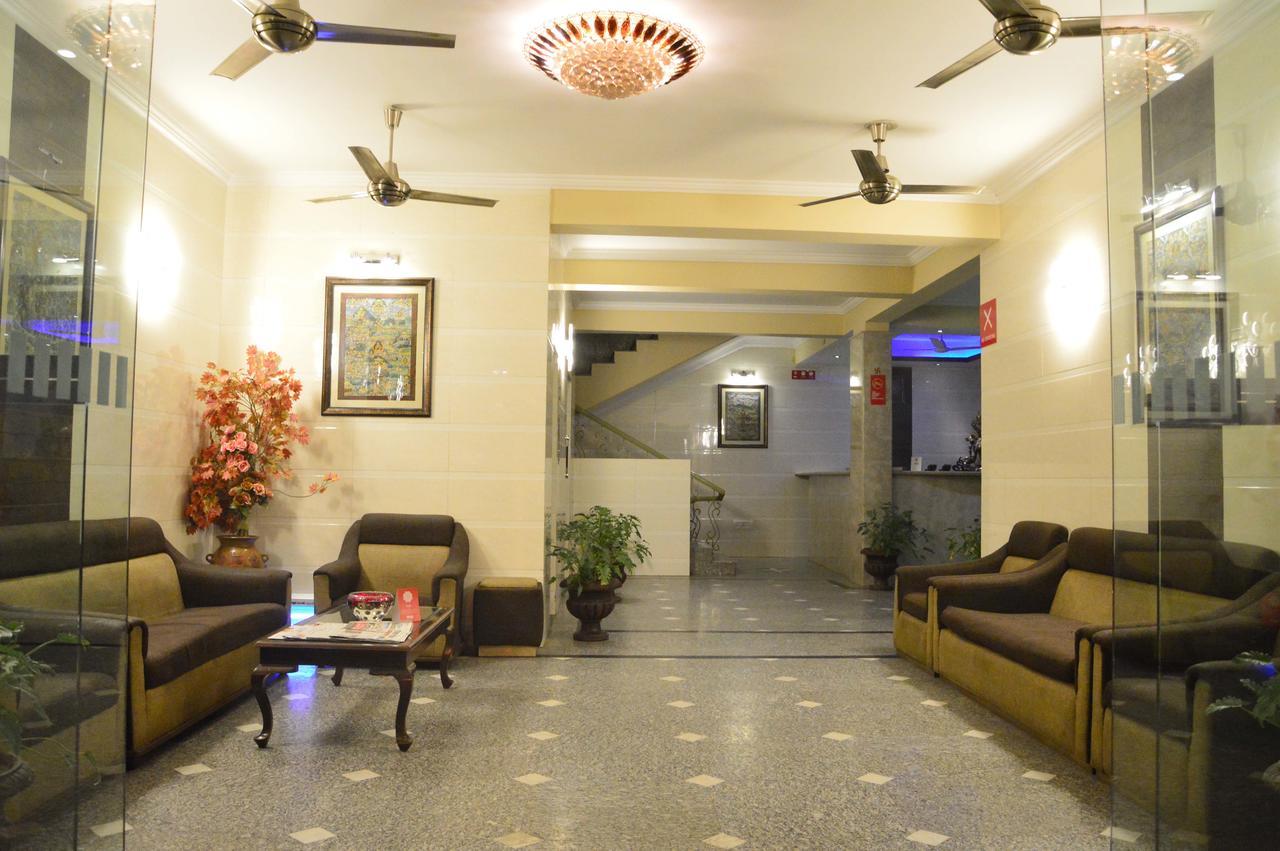 Amanda Crown Jaipur Hotel Kukas Ngoại thất bức ảnh
