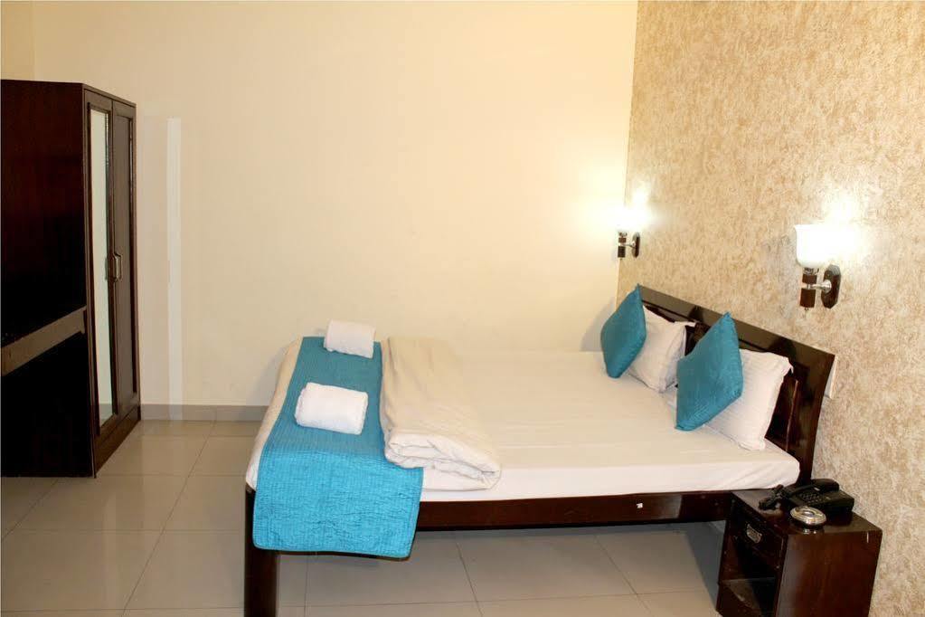 Amanda Crown Jaipur Hotel Kukas Ngoại thất bức ảnh